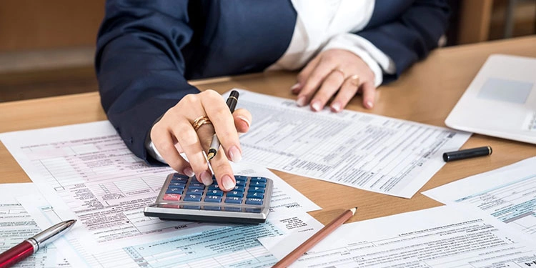 بهترین وکیل مالیاتی تهران