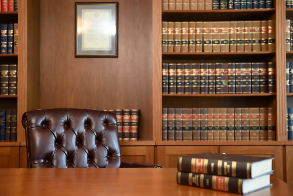 وکیل شهرزیبا